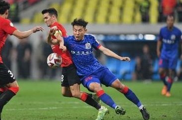 绝杀再现！成都蓉城客场痛击辽宁，10轮不败领跑中超