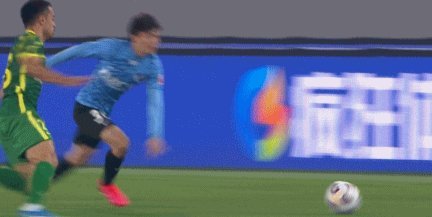 卡迪斯造成高天意乌龙，裁判认为前者犯规进球无效