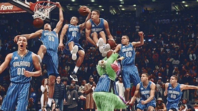 NBA式指挥！斯卡洛尼利用补水时间布置战术，让梅西首开纪录