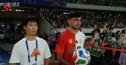 谢志伟绝杀破门！无锡1-0险胜苏州，城市德比惊天逆转