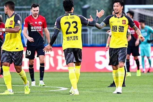 广州恒大落幕：中国足球是巅峰荣耀还是致命伤